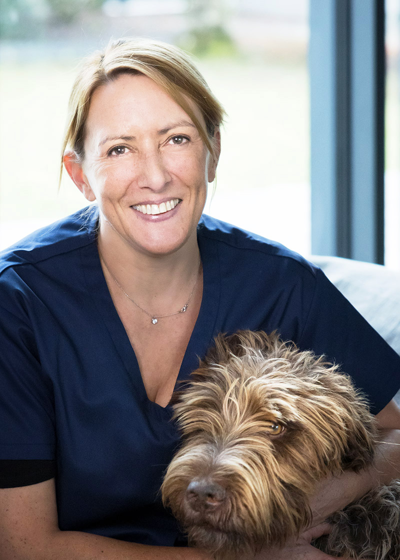 Karine Dion, vétérinaire à domicile, La Rochelle.